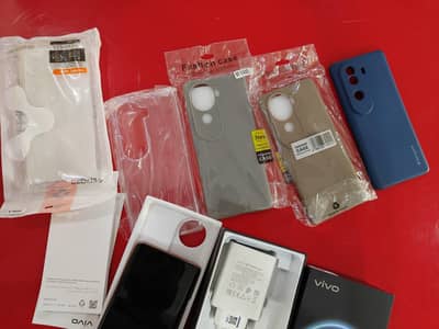 Vivo v40e in lush Condition