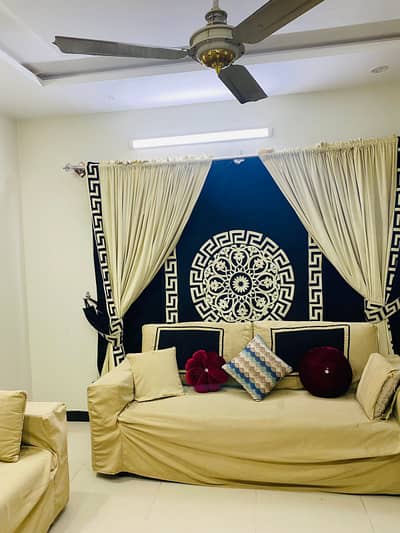 FURNISHED 5 MARLA VILLA AVAILABLE FOR RENT