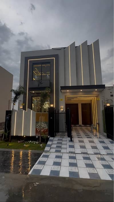 Buy A Prime Location 5 Marla House For sale In Central Park - Block A1