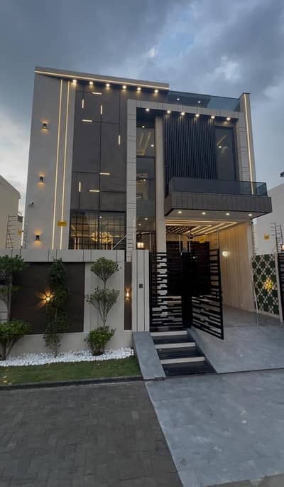 Prime Location 5 Marla House For sale In Central Park - Block A1 Lahore