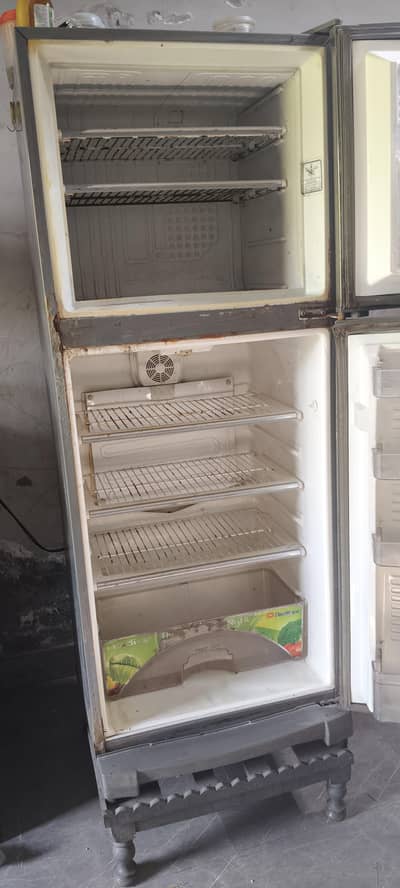 Dawlance fridge