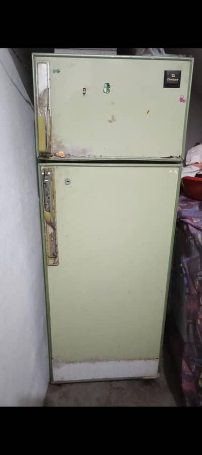 dawlance refrigerator urgent sale