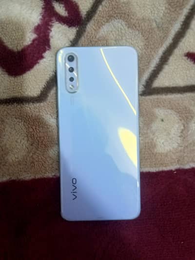 Vivo s1 for sale one hand use box available