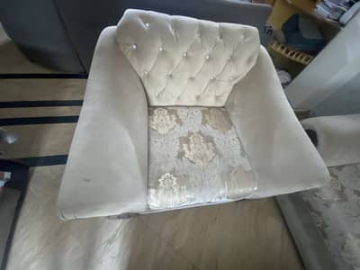 Sofa set with 2 cheers