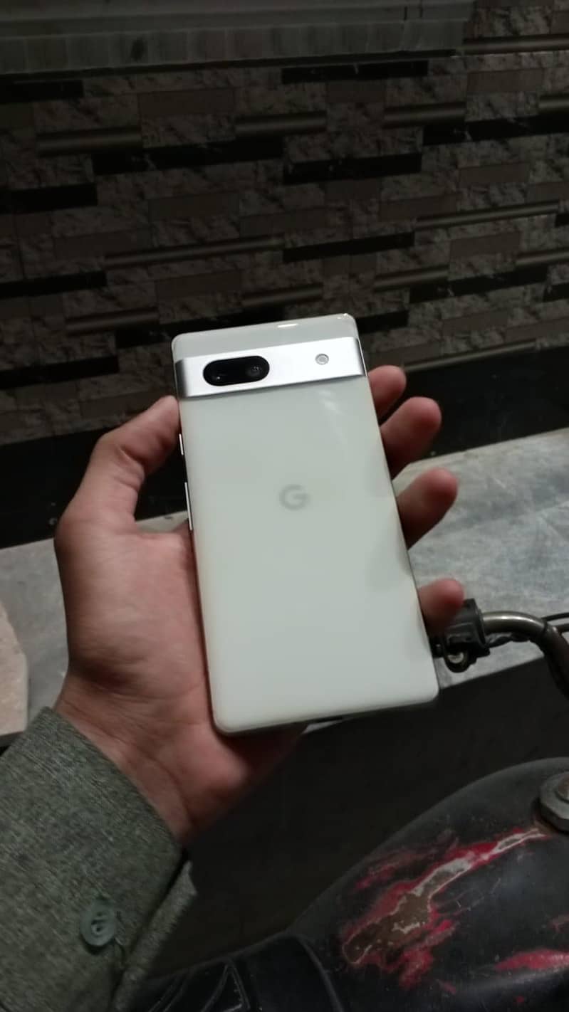 google pixel 7a 3