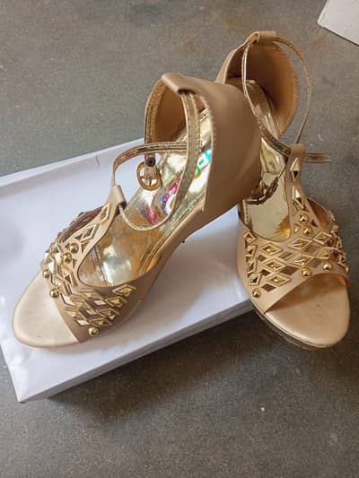 bridal block heel