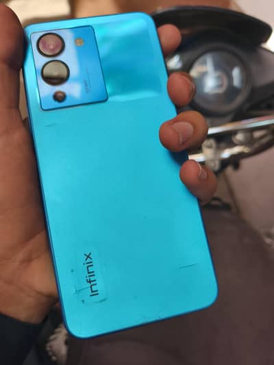 8+5 128 ma ha all ok set back se thora sa nishan ha heavy set ha