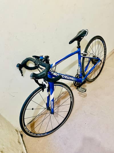 A racing bicycle having lite weight condition 9/10