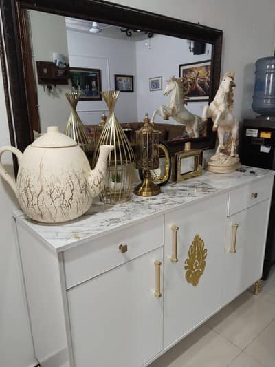 console without decoration