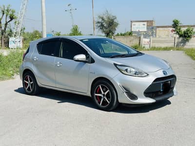 Toyota Aqua S Push Start Very Lush Condition