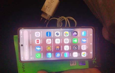 Infinix note 40 pro 12/256