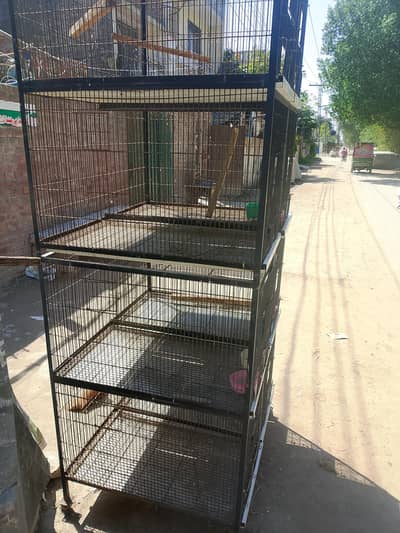 8 porchen cage for sale in good condition