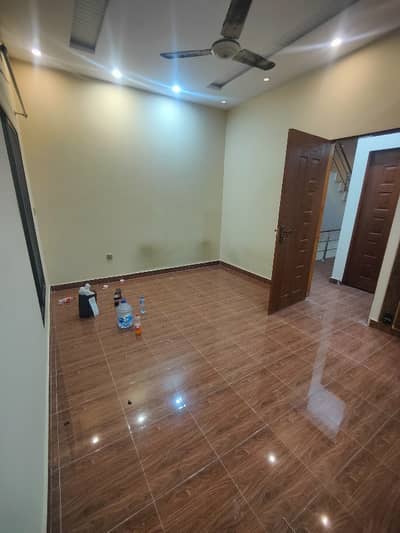 Beautiful Flat For Females Building For Female Near UMT