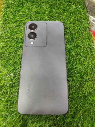 Vivo Y17s 10/9.5 (memory 4+4 Ram 128) All Okay Mobile