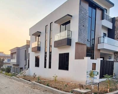 Corner House In MPCHS - Block C1 For sale