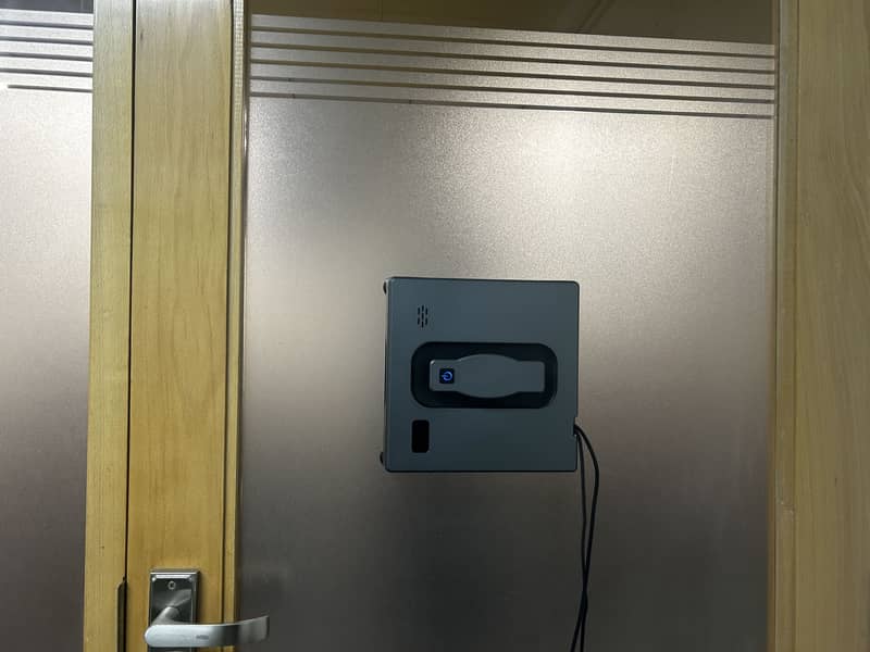 Window Cleaning Machine 12