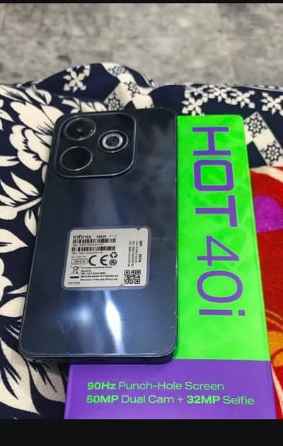 Infinix hot 40i 8+8 Ram 256GB Memory