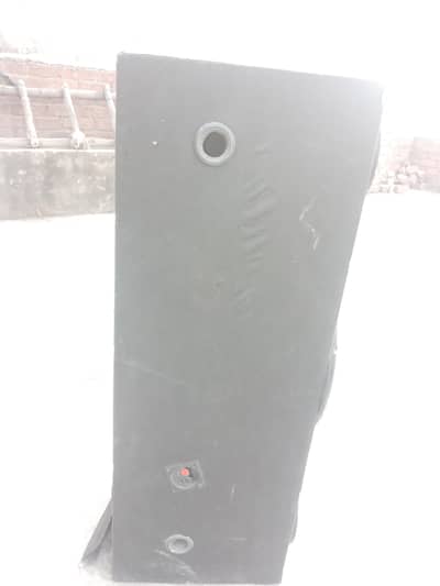 amplifier and speaker