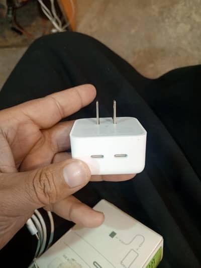 iphone orgnal charger 35w +USB C+C