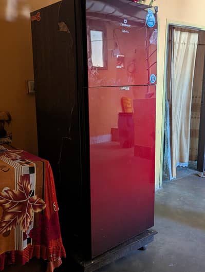 Dawlance Fridge new condition