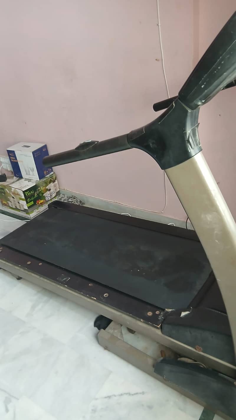 Treadmill /Running Machine/Jogging Machine Simple LED display+BUTTON 1