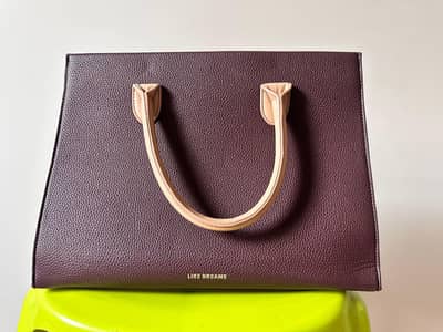 Stylish office handbag