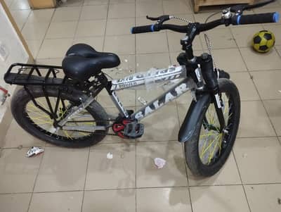 Kids Bicycle 10/10 condition, only 10 days old (20 inch)