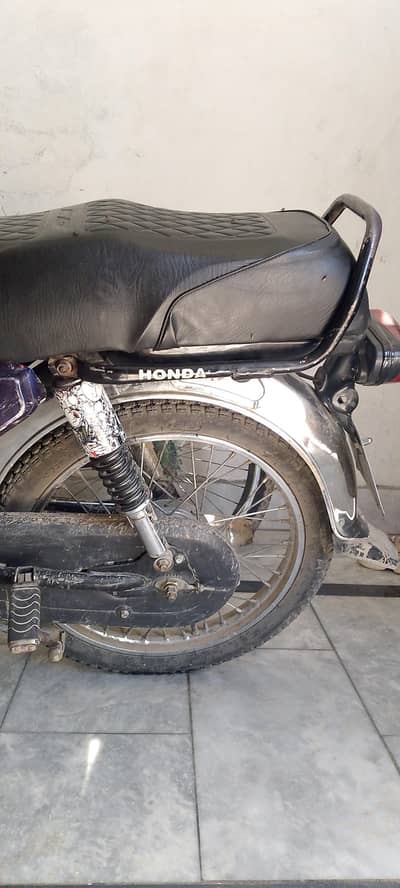 مڑرسکیل اچھی کنڈیشن میں ہے فروخت ہے