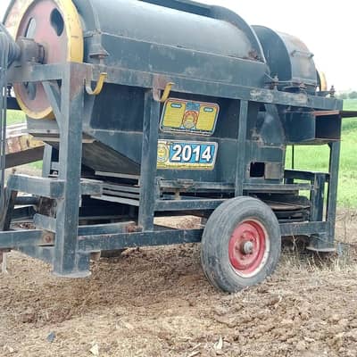 thresher Al Madina Sargodha ki bni hui 5 footi fresh condition