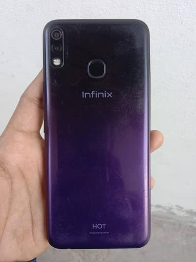 infinix Hot 8 lite for sale 2GB 32GB sath id card ki copy mil gay gi