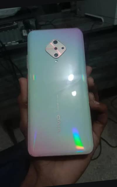 Vivo Y51 available