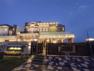 One Kanal Ultra Lavish Bungalow available for Rent in DHA Phase 7