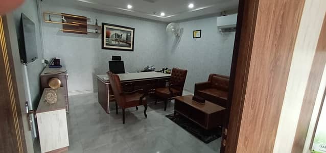 6 MARLA BRAND NEW FIRST FLOOR FOR RENT