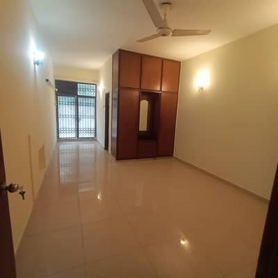 KANAL LOWER PORTION FOR RENT IN DHA PHASE 3