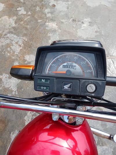 Honda 70 CD 2025 all ok