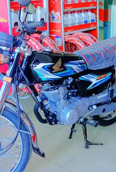 Honda 125 2023 model open latter for sale , like new just 7500 driven
