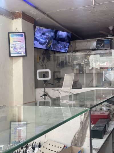 Mobile repairing expert needed