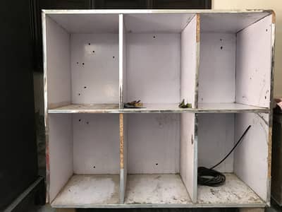 Office table / reak cabinet for sale