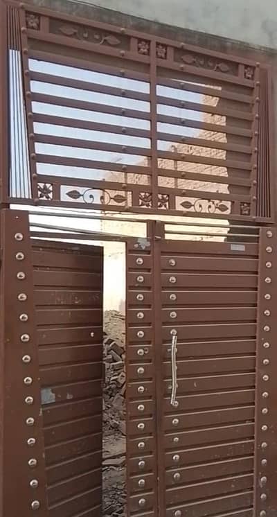 7x7 Heavy Angle Patti Steel Gate 16 Gage | Strong & Stylish | Like New