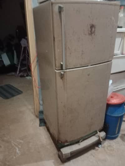Dawlance LVS refrigerator