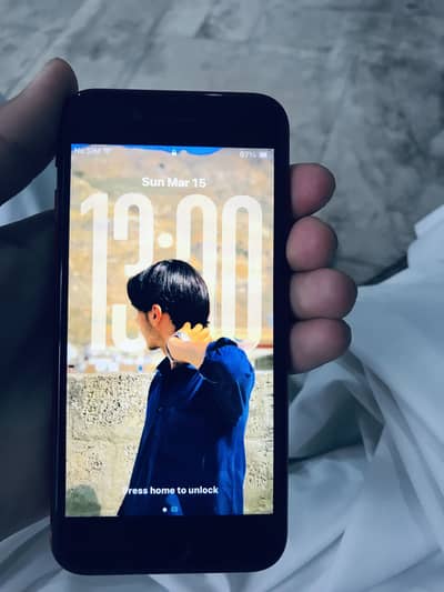 Iphone se 3 in mint condition