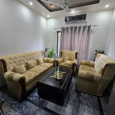 6 Seater Sofa with table