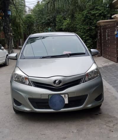 Toyota vitz    2012/2015