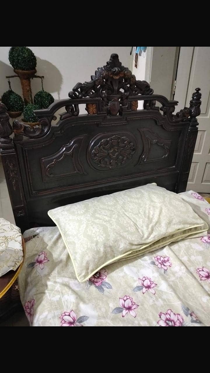 single bed 0