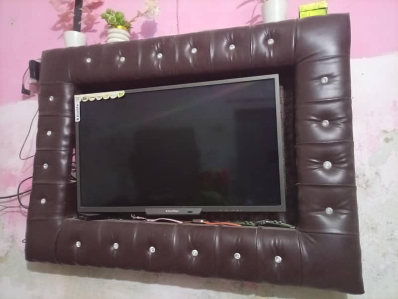 LED FRAM 9