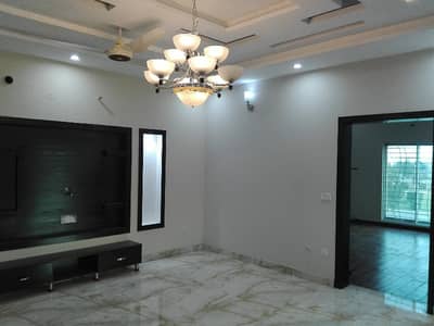 Wapda Town Phase 1 Lower Portion Sized 20 Marla For Rent