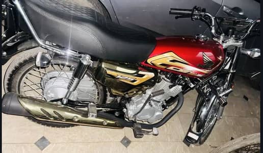Red Golden Edition Honda CG 125 Self start