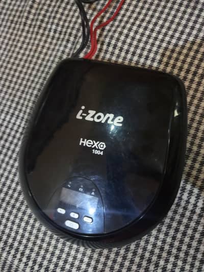 I-zone Hexa 1004 ups