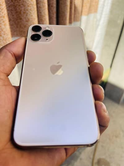 I phone 11pro 10/10 condition