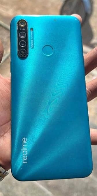 charger Hai not open original halat mein hai